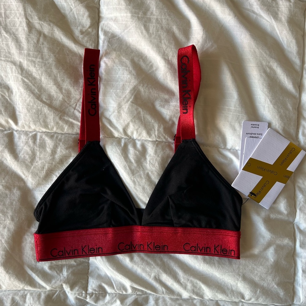 CK bra